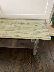 lot 8 image: Wood Bench