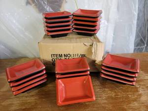 lot 60 image: 45 Terracotta 2.5x3.5 sauce dishes great for painters