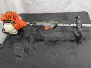 lot 69 image: Echo SRM-225 Durable Gas Straight Shaft Trimmer