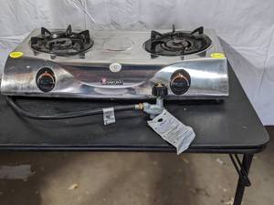 lot 80 image: Working 2-Burner Sakura Propane Outdoor Stove