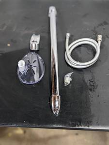 lot 89 image: Shower Finishing Set and Parts