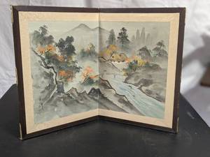 lot 11 image: Small Japanese Sumi Ink Painting Print on Foldable Screen