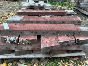 Pallet Lot Of (18) 2.5x7.5 Clear Red Cedar Lumber -- 42 Lengths