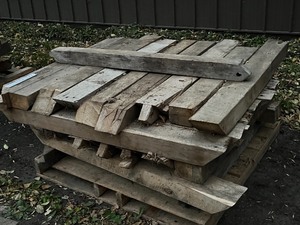Pallet Lot Of (36) 4x6 Mixed-Species Timbers -- 4ft Lengths