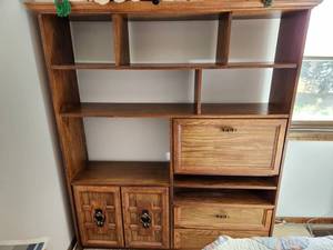 lot 102 image: Large Wall Unit