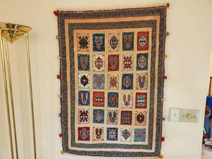 lot 8 image: Turkish Wall Hanging