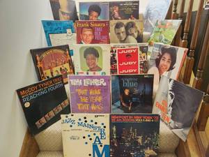 lot 71 image: Vintage Records Lot #1