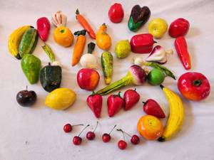 lot 78 image: Paper Mache Fruits & Veggies