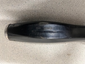 lot 9 image: Pry Bars