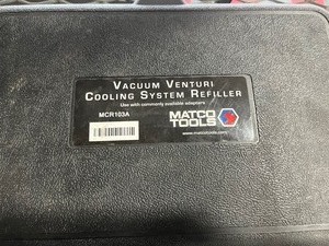 lot 29 image: MATCO Vacuum Venturi Cooling system Refiller