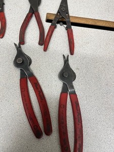 lot 41 image: Assortment of Snap Ring Pliers