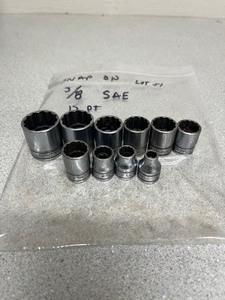 lot 51 image: Assortment Snap-On 38 drive SAE sockets 12pt
