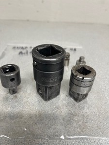lot 48 image: Assortment of Snap-On adaptors