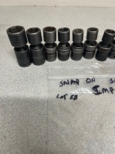 lot 58 image: Assortment of SAE Impact Swivels
