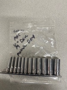 lot 82 image: Set of MAC 14 drive Metric Deep Sockets