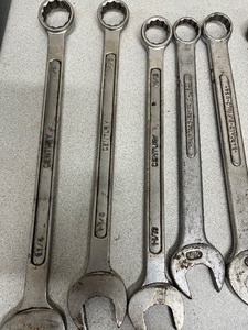 lot 100 image: Big Wrenches SAE