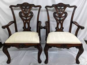 lot 102 image: Pair Henredon Vintage Chippendale Mahogany Upholstered Arm Chairs