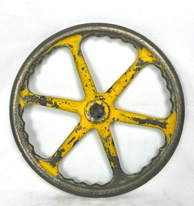 lot 123 image: Extra Large 16 Vintage Hand Wheel Valve w Layered Chipped Paint