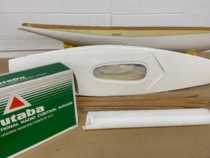 lot 5A image: Vintage Dumas Heritage 12 Meter RC Sailboat with Futaba Radio Control System- Serial #1859- 5 Ft Long