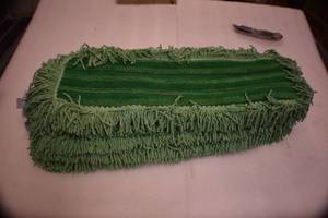 lot 1 image: Microfiber Wet Mop Heads