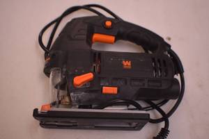 lot 24 image: Wen Orbital Jig Saw