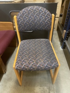 lot 102 image: Office Chair