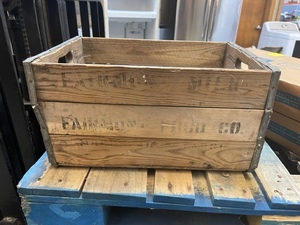 lot 108 image: Vintage Wooden Crate