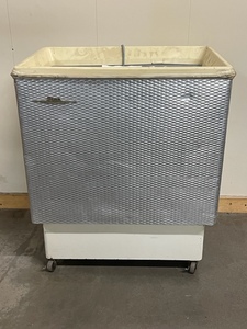 lot 12 image: Commercial Freezer