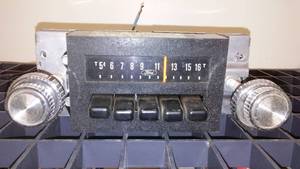 Ford Am Radio -Factory. Model EOSF - 18806 Knobs And All.