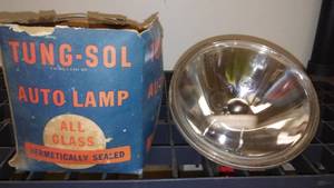 Vintage Ge Lamp And Tung - Sol Box And Dipstick