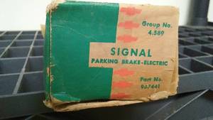Chevrolet Signal in Box With Parts and Directions