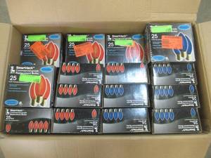 lot 829 image: Approximately 40 Packs of 25 Commercial Grade C9 Incandescent Bulbs, Red and Blue Mix - SOLD AS IS