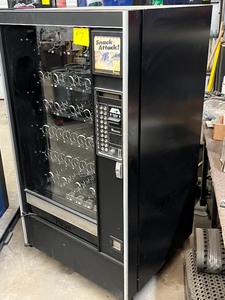 lot 7 image: Assorted Snacks Vending Machine