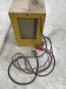 Yale Industrial Forklift Charger