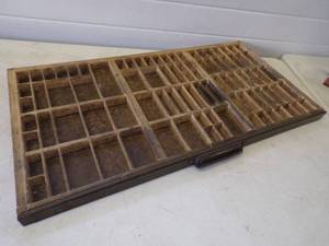 lot 40 image: Vintage Hamilton Typesetting Printer Drawer