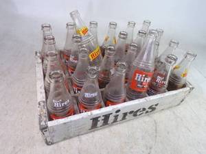 lot 60 image: 24 Vintage Hires Root beer Bottles in a Fantastic Hires Root beer Wooden Crate
