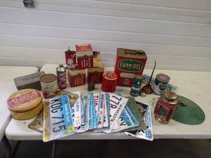 lot 112 image: Large Lot of Oil, Gas, Automobile Related Items