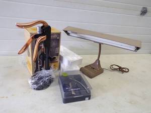 lot 120 image: Lot of 2 New in Box Never used Wine openers and Vintage Desk Light