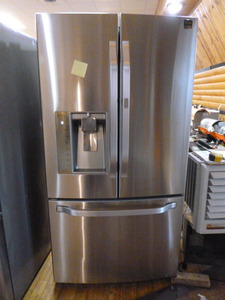 lot 2 image: GE French Door RefrigeratorFreezer