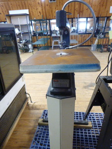 lot 9 image: Foley Belsaw Scroll Saw