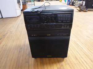 lot 21 image: Pioneer DSP Laser Karaoke System