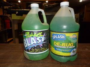 lot 33 image: 2 Bottles of Bug Windshield Wash
