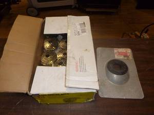 lot 36 image: Box of 20 Coil Roofing Nails