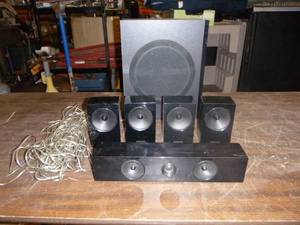 lot 42 image: Samsung Subwoofer Speaker System