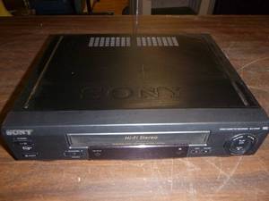 lot 50 image: Sony VCR