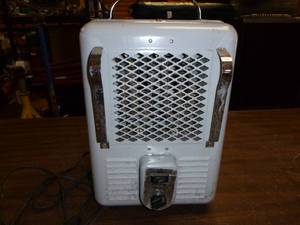 lot 57 image: Rival Titan Portable Heater