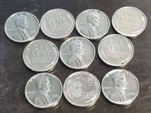 GROUP OF 10 US WWII WARTIME STEEL CENTS