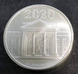 1 TROY OZ .999 FINE SILVER 2020 TRUMP ROUND