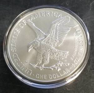2022 AMERICAN SILVER EAGLE 1 TROY OZ .999 FINE SILVER IN AIRTITE