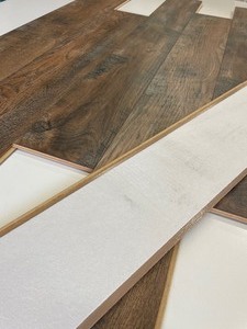302 SF of Water Resistant Laminate Flooring 6x47 OAK PAD ATTACHED - P